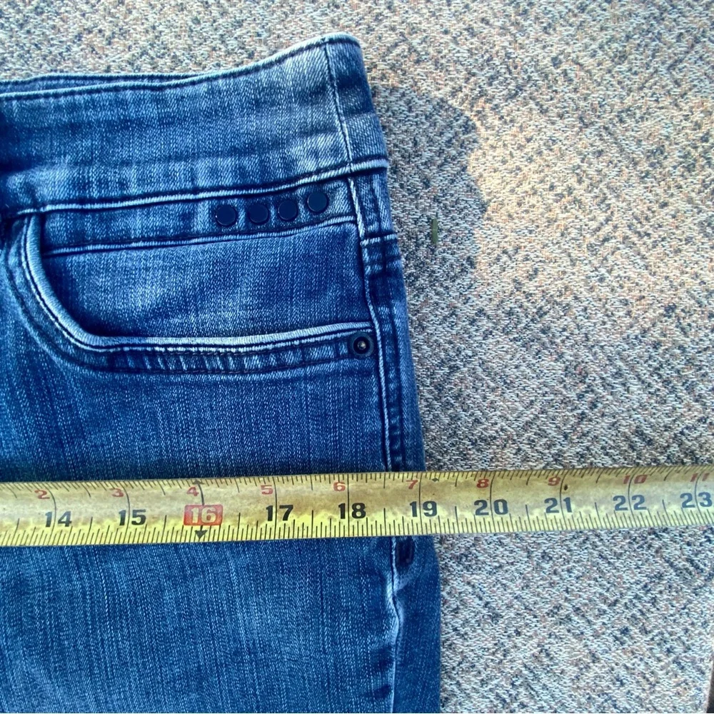 Chico’s So Slimming Jeans size 2 US 12 31 Cropped Capri Length Casual Denim - Picture 7 of 15